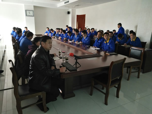 在魯泰紡織集團(tuán)舉行安全閥知識培訓(xùn)班